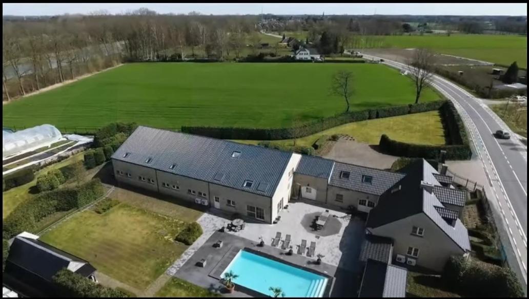 Susberg 4 Lägenhet NeerNeerpelt Exteriör bild